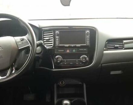 Белый Мицубиси Аутлендер, объемом двигателя 2.4 л и пробегом 240 тыс. км за 14900 $, фото 17 на Automoto.ua