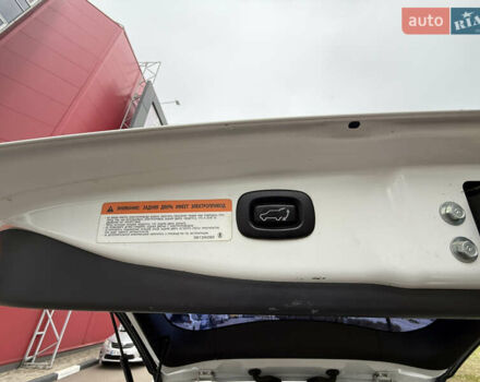 Белый Мицубиси Аутлендер, объемом двигателя 2.4 л и пробегом 159 тыс. км за 16700 $, фото 19 на Automoto.ua