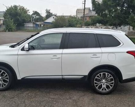 Білий Міцубісі Аутлендер, об'ємом двигуна 2.3 л та пробігом 158 тис. км за 18200 $, фото 6 на Automoto.ua