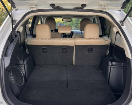 Белый Мицубиси Аутлендер, объемом двигателя 3 л и пробегом 197 тыс. км за 15300 $, фото 29 на Automoto.ua