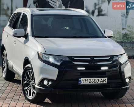 Белый Мицубиси Аутлендер, объемом двигателя 2.4 л и пробегом 147 тыс. км за 12999 $, фото 9 на Automoto.ua