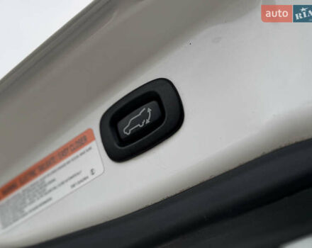 Белый Мицубиси Аутлендер, объемом двигателя 2.2 л и пробегом 140 тыс. км за 16200 $, фото 94 на Automoto.ua