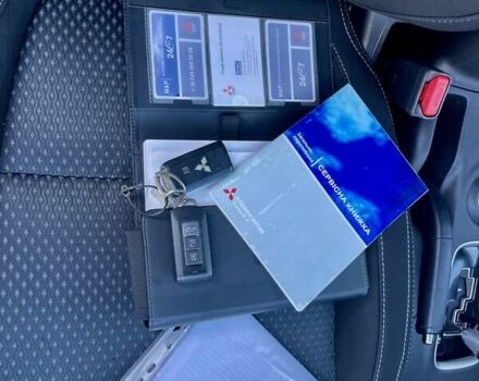 Белый Мицубиси Аутлендер, объемом двигателя 2 л и пробегом 146 тыс. км за 14500 $, фото 1 на Automoto.ua