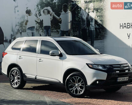 Белый Мицубиси Аутлендер, объемом двигателя 2.4 л и пробегом 147 тыс. км за 12999 $, фото 7 на Automoto.ua