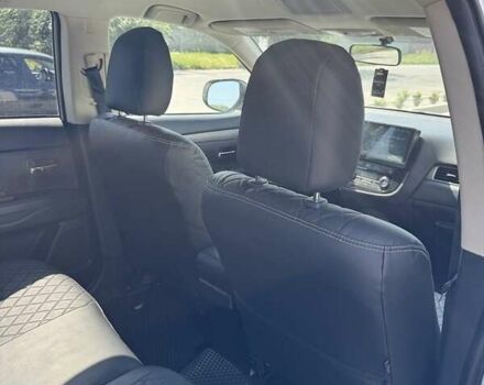 Белый Мицубиси Аутлендер, объемом двигателя 2.4 л и пробегом 91 тыс. км за 14900 $, фото 9 на Automoto.ua