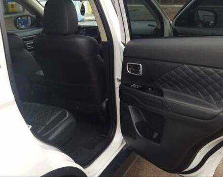 Белый Мицубиси Аутлендер, объемом двигателя 2.4 л и пробегом 240 тыс. км за 14900 $, фото 14 на Automoto.ua