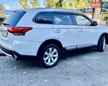 Белый Мицубиси Аутлендер, объемом двигателя 2 л и пробегом 146 тыс. км за 14500 $, фото 9 на Automoto.ua