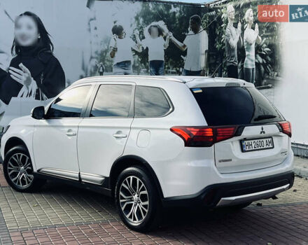 Белый Мицубиси Аутлендер, объемом двигателя 2.4 л и пробегом 147 тыс. км за 12999 $, фото 17 на Automoto.ua