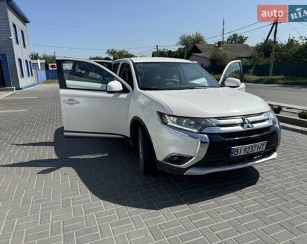 Білий Міцубісі Аутлендер, об'ємом двигуна 2.4 л та пробігом 91 тис. км за 15900 $, фото 3 на Automoto.ua