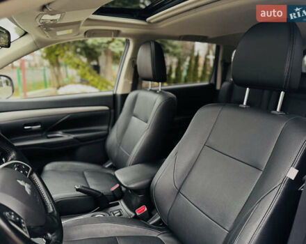 Белый Мицубиси Аутлендер, объемом двигателя 2.2 л и пробегом 140 тыс. км за 16200 $, фото 41 на Automoto.ua