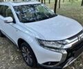 Білий Міцубісі Аутлендер, об'ємом двигуна 3 л та пробігом 109 тис. км за 10500 $, фото 4 на Automoto.ua