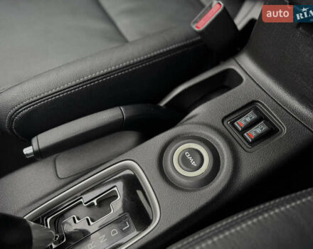 Белый Мицубиси Аутлендер, объемом двигателя 2.2 л и пробегом 140 тыс. км за 16200 $, фото 62 на Automoto.ua