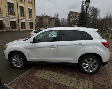 Білий Міцубісі Аутлендер, об'ємом двигуна 2 л та пробігом 161 тис. км за 9400 $, фото 5 на Automoto.ua