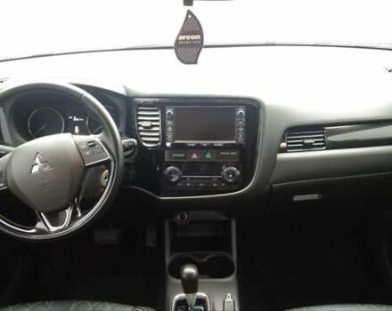 Белый Мицубиси Аутлендер, объемом двигателя 2.4 л и пробегом 240 тыс. км за 14900 $, фото 19 на Automoto.ua