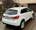 Белый Мицубиси Аутлендер, объемом двигателя 2 л и пробегом 168 тыс. км за 10800 $, фото 6 на Automoto.ua