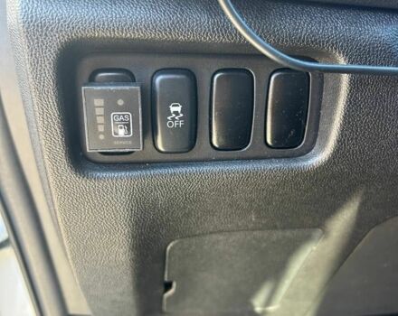 Белый Мицубиси Аутлендер, объемом двигателя 2 л и пробегом 255 тыс. км за 11500 $, фото 13 на Automoto.ua