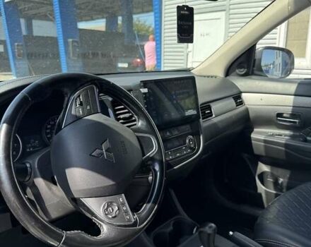 Білий Міцубісі Аутлендер, об'ємом двигуна 2.4 л та пробігом 91 тис. км за 15900 $, фото 6 на Automoto.ua