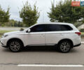 Мицубиси Аутлендер 2015 в Киеве на Automoto.ua Белый Мицубиси Аутлендер, объемом двигателя 2.4 л и пробегом 159 тыс. км за 17300 $, фото 7 на Automoto.ua