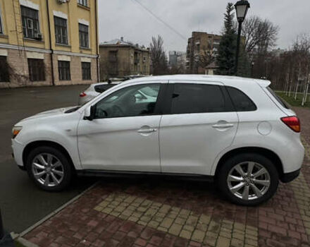 Белый Мицубиси Аутлендер, объемом двигателя 2 л и пробегом 161 тыс. км за 9200 $, фото 6 на Automoto.ua