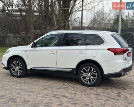 Белый Мицубиси Аутлендер, объемом двигателя 3 л и пробегом 310 тыс. км за 12700 $, фото 37 на Automoto.ua