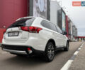 Мицубиси Аутлендер 2015 в Киеве на Automoto.ua Белый Мицубиси Аутлендер, объемом двигателя 2.4 л и пробегом 159 тыс. км за 17300 $, фото 4 на Automoto.ua