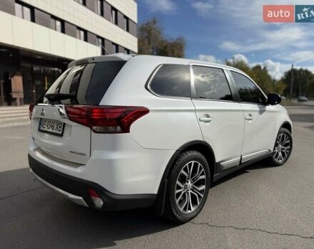 Міцубісі Аутлендер 2015 у Дніпро (Дніпропетровську) на Automoto.ua Білий Міцубісі Аутлендер, об'ємом двигуна 2.36 л та пробігом 178 тис. км за 14500 $, фото 22 на Automoto.ua
