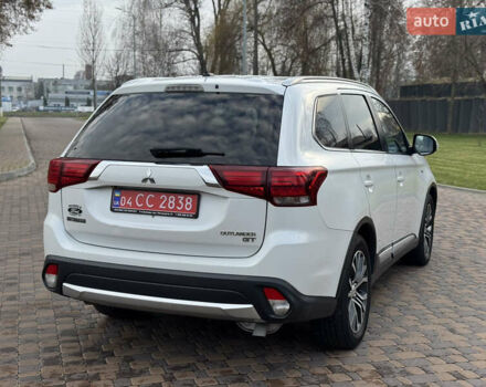 Белый Мицубиси Аутлендер, объемом двигателя 3 л и пробегом 310 тыс. км за 12700 $, фото 31 на Automoto.ua