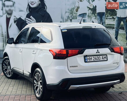 Белый Мицубиси Аутлендер, объемом двигателя 2.4 л и пробегом 147 тыс. км за 12999 $, фото 18 на Automoto.ua