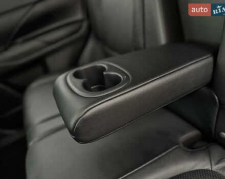 Белый Мицубиси Аутлендер, объемом двигателя 2.2 л и пробегом 140 тыс. км за 16200 $, фото 82 на Automoto.ua