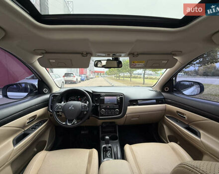 Белый Мицубиси Аутлендер, объемом двигателя 2.4 л и пробегом 160 тыс. км за 16900 $, фото 44 на Automoto.ua