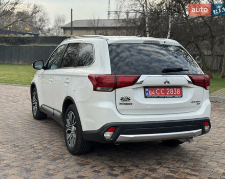 Белый Мицубиси Аутлендер, объемом двигателя 3 л и пробегом 310 тыс. км за 12700 $, фото 33 на Automoto.ua