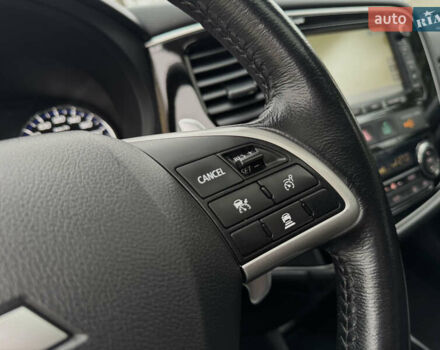 Белый Мицубиси Аутлендер, объемом двигателя 2.2 л и пробегом 140 тыс. км за 16200 $, фото 46 на Automoto.ua