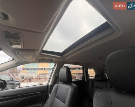 Білий Міцубісі Аутлендер, об'ємом двигуна 2.27 л та пробігом 145 тис. км за 18200 $, фото 18 на Automoto.ua