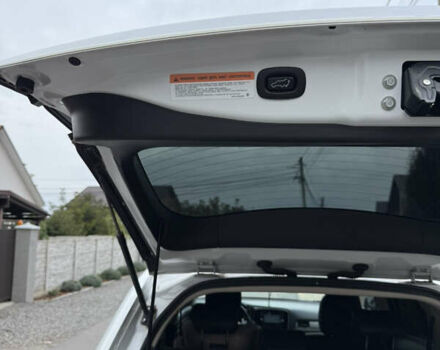 Белый Мицубиси Аутлендер, объемом двигателя 2.36 л и пробегом 134 тыс. км за 18500 $, фото 12 на Automoto.ua