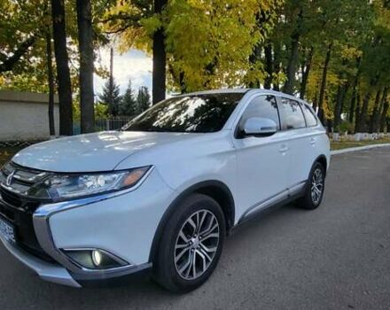 Мицубиси Аутлендер 2016 в Полтаве на Automoto.ua Белый Мицубиси Аутлендер, объемом двигателя 2.36 л и пробегом 240 тыс. км за 14000 $, фото 3 на Automoto.ua