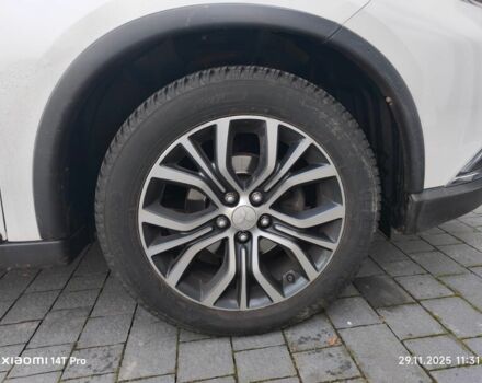 Белый Мицубиси Аутлендер, объемом двигателя 2 л и пробегом 135 тыс. км за 10200 $, фото 21 на Automoto.ua