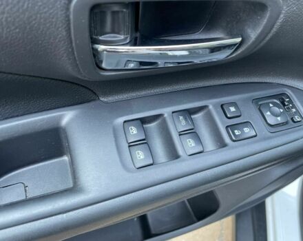 Белый Мицубиси Аутлендер, объемом двигателя 3 л и пробегом 115 тыс. км за 15400 $, фото 13 на Automoto.ua