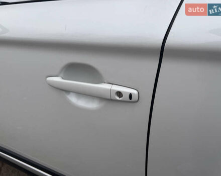 Білий Міцубісі Аутлендер, об'ємом двигуна 2.27 л та пробігом 145 тис. км за 18200 $, фото 10 на Automoto.ua