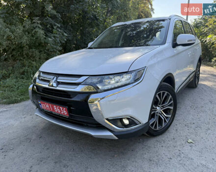 Белый Мицубиси Аутлендер, объемом двигателя 2.2 л и пробегом 240 тыс. км за 17999 $, фото 12 на Automoto.ua