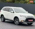 Мицубиси Аутлендер 2016 в Самборе на Automoto.ua Белый Мицубиси Аутлендер, объемом двигателя 2.23 л и пробегом 215 тыс. км за 17500 $, фото 16 на Automoto.ua