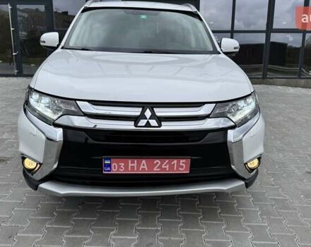 Белый Мицубиси Аутлендер, объемом двигателя 2.2 л и пробегом 199 тыс. км за 17999 $, фото 9 на Automoto.ua