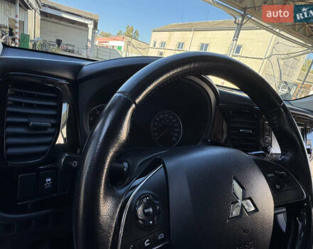 Білий Міцубісі Аутлендер, об'ємом двигуна 2.4 л та пробігом 178 тис. км за 12750 $, фото 39 на Automoto.ua