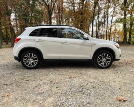 Білий Міцубісі Аутлендер, об'ємом двигуна 2.4 л та пробігом 98 тис. км за 4700 $, фото 5 на Automoto.ua