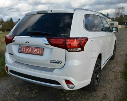 Білий Міцубісі Аутлендер, об'ємом двигуна 2 л та пробігом 164 тис. км за 16900 $, фото 1 на Automoto.ua