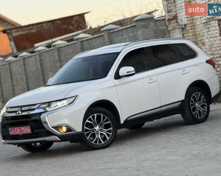 Білий Міцубісі Аутлендер, об'ємом двигуна 2.23 л та пробігом 215 тис. км за 17550 $, фото 11 на Automoto.ua