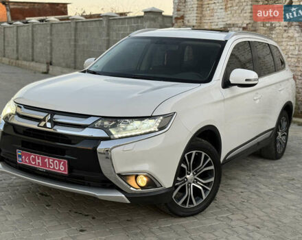 Білий Міцубісі Аутлендер, об'ємом двигуна 2.23 л та пробігом 215 тис. км за 17550 $, фото 16 на Automoto.ua