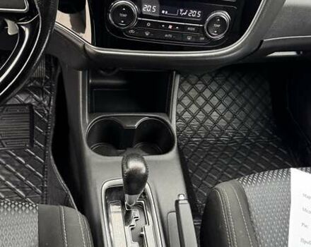 Белый Мицубиси Аутлендер, объемом двигателя 2.2 л и пробегом 199 тыс. км за 17999 $, фото 19 на Automoto.ua