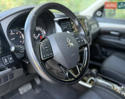 Белый Мицубиси Аутлендер, объемом двигателя 2.2 л и пробегом 240 тыс. км за 17999 $, фото 43 на Automoto.ua