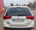 Белый Мицубиси Аутлендер, объемом двигателя 2 л и пробегом 135 тыс. км за 10200 $, фото 6 на Automoto.ua