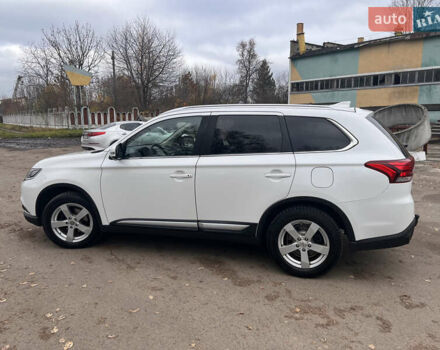 Білий Міцубісі Аутлендер, об'ємом двигуна 2.27 л та пробігом 145 тис. км за 18200 $, фото 7 на Automoto.ua